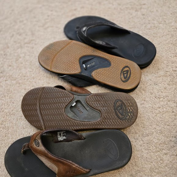 TWO PAIRS Reef Mens sandals size 13 main image 4